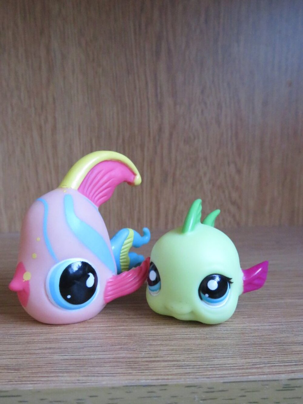 LPS Angelfish #644 and Yellow/Green Fish #1772 (K852)